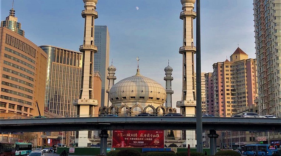 Wuzhong → Lanzhou: Tea Ceremony, Incense & The Xiguan Grand Mosque